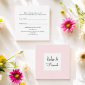 ピンクの白い顧客ロイヤリティ紹介カード 紹介カード