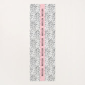 ピンクの白と黒のストライプ点パーソナライズされた ヨガマット (裏面)