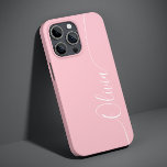 ピンクの白エレガント書文字のスクリプト名 Case-Mate iPhone 14ケース<br><div class="desc">ピンクの白エレガント書のスクリプトの名前カスタムiPhone 14電話のケースは柔らかいピンクの背景に手の書道のスクリプトのタイポグラフィにモダンは、あなたの名前とトレンディーのデザインとを特徴と。©Evco Studio www.zazzle.com/store/evcostudioによる設計</div>