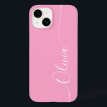 ピンクの白エレガント書文字のスクリプト名 Case-Mate iPhone 14ケース<br><div class="desc">ピンクエレガントの白の書道のスクリプトの名前カスタムiPhone 14電話のケースは、ピンクの背景に手の書道のスクリプトのタイポグラフィにモダンは、あなたの名前を持つトレンディーとデザインのを特徴と。©Evco Studio www.zazzle.com/store/evcostudioによる設計</div>