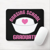 ピンクの看護専門学校の卒業生のギフト マウスパッド (マウス)