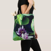 ピンクの睡蓮の写真 トートバッグ (クローズアップ)