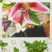 ピンクの石畳のリキッチンタオル キッチンタオル (折り畳み)