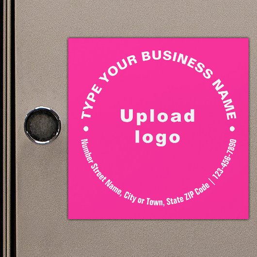 ピンクの磁気カードのビジネス文字