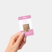 ピンクの社員写真付きIDセキュリティバッジ(ロゴ入り) バッジ (手持ち)