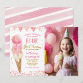 ピンクの私たちはアイスクリームを叫ぶ フォー アイスクリーム 4歳の誕生日写真 招待状 (正面/裏面)