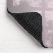 ピンクの窓の影 マウスパッド (コーナー)