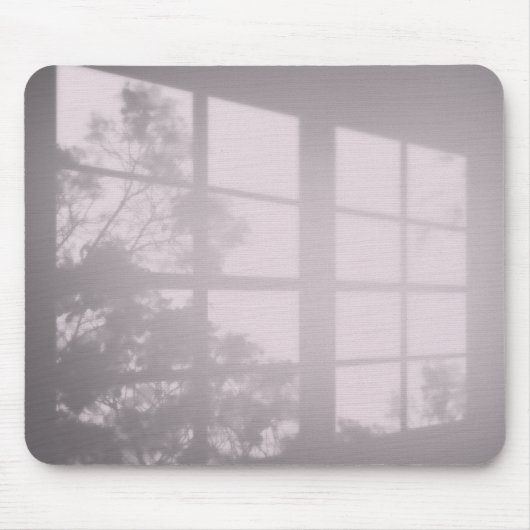 ピンクの窓の影 マウスパッド (正面)