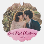 ピンクの第1回クリスマス一緒結婚したにカスタムの写真 オーナメントカード (正面)