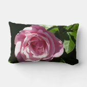 ピンクの素晴らしさは上がりました ランバークッション (裏面)