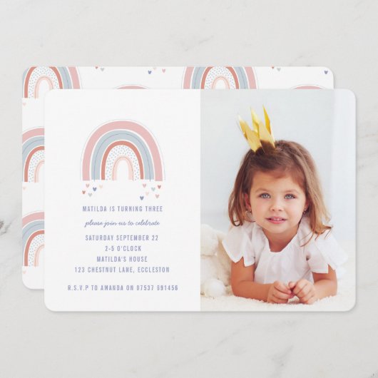ピンクの紫でレインボーの写真の誕生日の招待状 (正面/裏面)