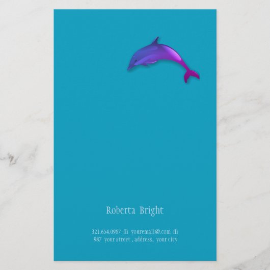 ピンクの紫色のかわいく写実的なイルカ 便箋 (正面)