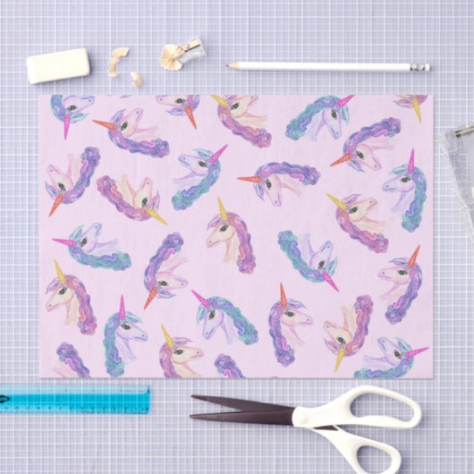 ピンクの紫色のガーリーな水彩画のユニコーンパターン 薄葉紙 (クラフト)