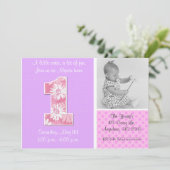 ピンクの紫色のデイジーの女の子の最初誕生日の招待状 招待状 (スタンド正面)