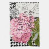 ピンクの紫陽花のモダンなダマスク柄アートコラージュ キッチンタオル (縦)