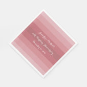 ピンクの結婚記念日パーティー ブライダルシャワー ペーパー スタンダードランチョンナプキン (角)
