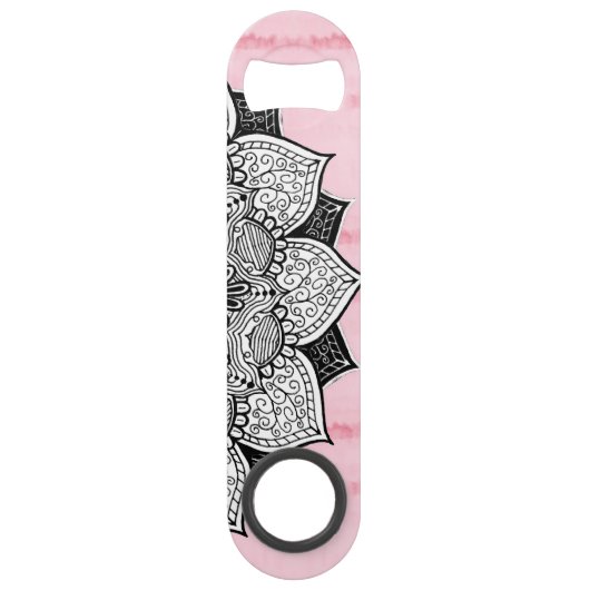 ピンクの絞り染めのBohoの芸術的な手描きの曼荼羅 スピード栓抜き (正面)