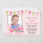 ピンクの緑の女の子のフクロウの第1写真の誕生日の招待状 招待状 (正面)