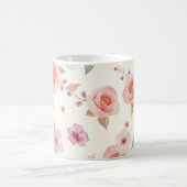 ピンクの繊細なパステルの色合いの柔らかいフローラモチーフ コーヒーマグカップ (中央)