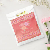 ピンクの繊細なフローラ フェイバーバッグ (封をした状態)