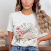 ピンクの羽とファンTシャツ Tシャツ