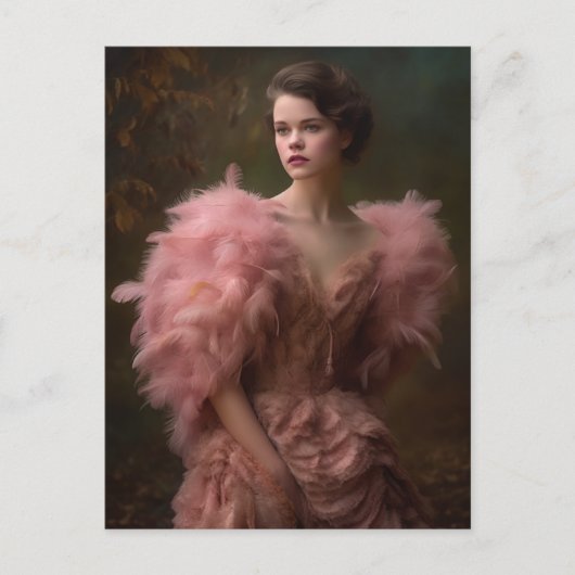 ピンクの羽毛のドレスを着た美しい女性 ポストカード (正面)