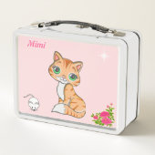 ピンクの背景にオレンジ色の猫、 花、ネズミ、星 メタルランチボックス (裏面)