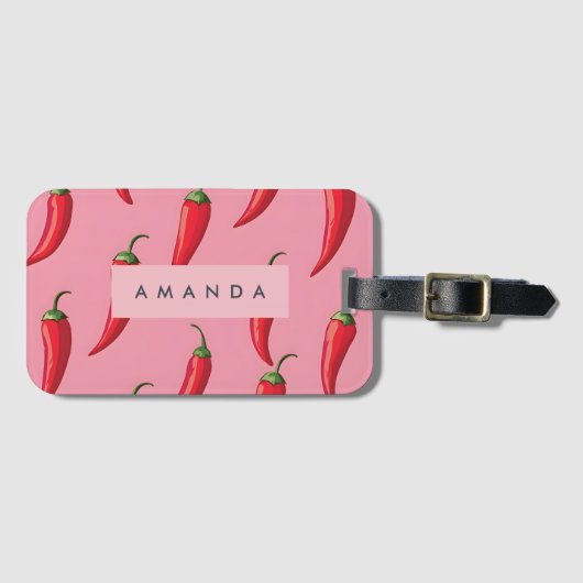 ピンクの背景にスパイシーな赤い唐辛子パターン ラゲッジタグ (正面横)