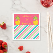 ピンクの背景にパイナップル スタンダードカクテルナプキン (インサイチュ)