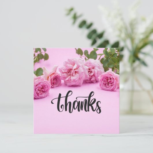 ピンクの背景にピンクのバラのサンキューカード (スタンド正面)