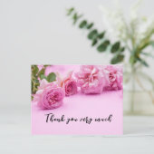ピンクの背景にピンクのバラのサンキューカード ポストカード (スタンド正面)