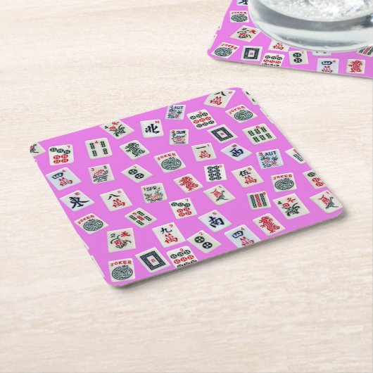 ピンクの背景にマジョグタイル スクエアペーパーコースター (アングル)