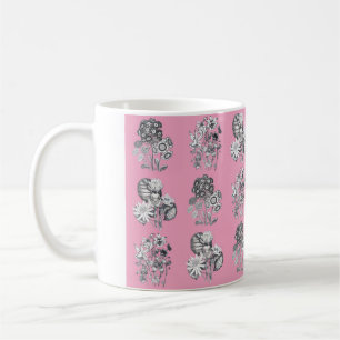 ピンクの背景にモノクロのお花 コーヒーマグカップ
