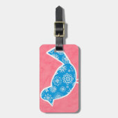 ピンクの背景に模様のある装飾鳥 ラゲッジタグ (正面縦)