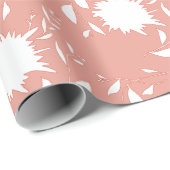 ピンクの背景に白い葉熱帯の花と花 ラッピングペーパー (ロールコーナー)