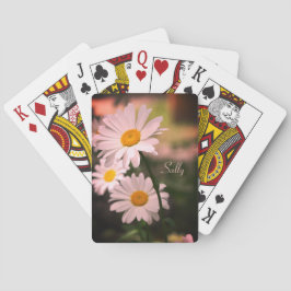 ピンクの色相を持つ開花デイジー トランプ