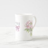 ピンクの芍薬のリボン付き ファイン ボーンチャイナマグカップ (正面右)