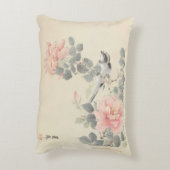 ピンクの花々に囲まれた黒と白の小鳥 アクセントクッション (裏面(縦))