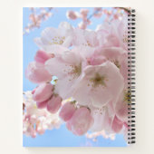 ピンクの花々青い空。 ノートブック (裏面)