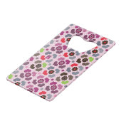 ピンクの花およびフクロウパターン クレジットカード栓抜き (裏面アングル)