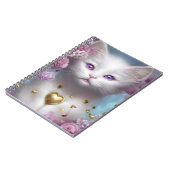 ピンクの花が咲き乱れたかわいい白い子猫 ノートブック (左側)