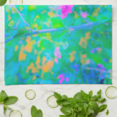 ピンクの花が咲く印象派の青い風景 キッチンタオル (折り畳み)