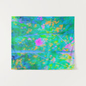 ピンクの花が咲く印象派の青い風景 タペストリー (正面(横))