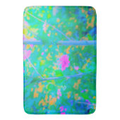 ピンクの花が咲く印象派の青い風景 バスマット (正面縦)