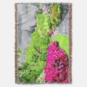 ピンクの花が咲く穏やかな鮮やか園路 スローブランケット (正面縦)