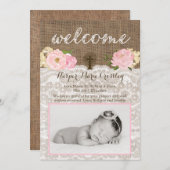 ピンクの花とクロスを持つ歓迎ベビーガールカード 案内状 (正面/裏面)