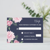 ピンクの花とネイビーの背景 | 返信のお願い 招待状 (スタンド正面)