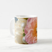 ピンクの花とパール コーヒーマグカップ (正面左)