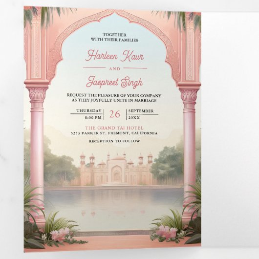 ピンクの花と孔雀の豪華なインド宮殿の結婚式 三つ折り招待状 (内部最初)