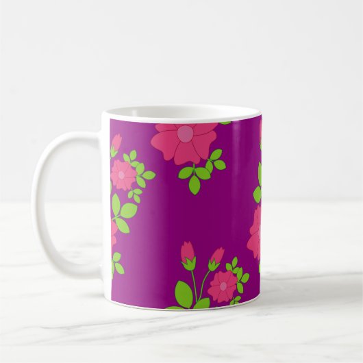 ピンクの花と緑の紫のシームレスなパターン コーヒーマグカップ (左)